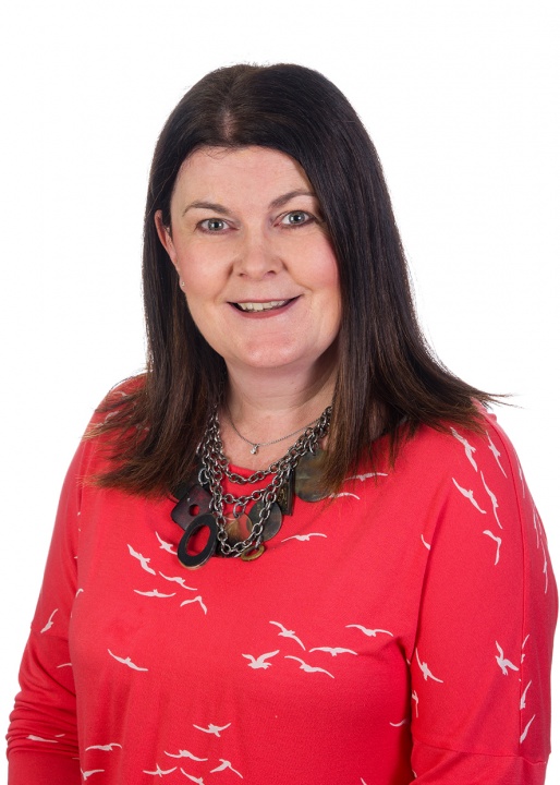 Mrs Julie Beggs